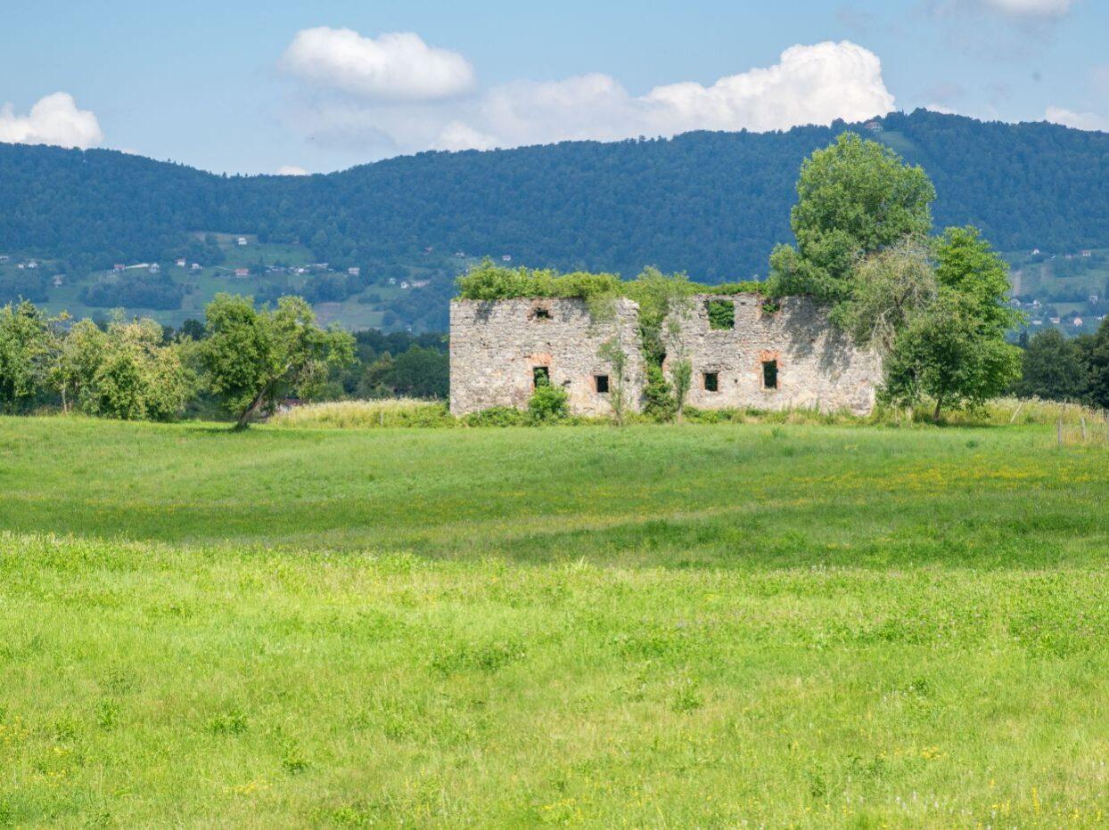 bela krajina grad krupa semic 03