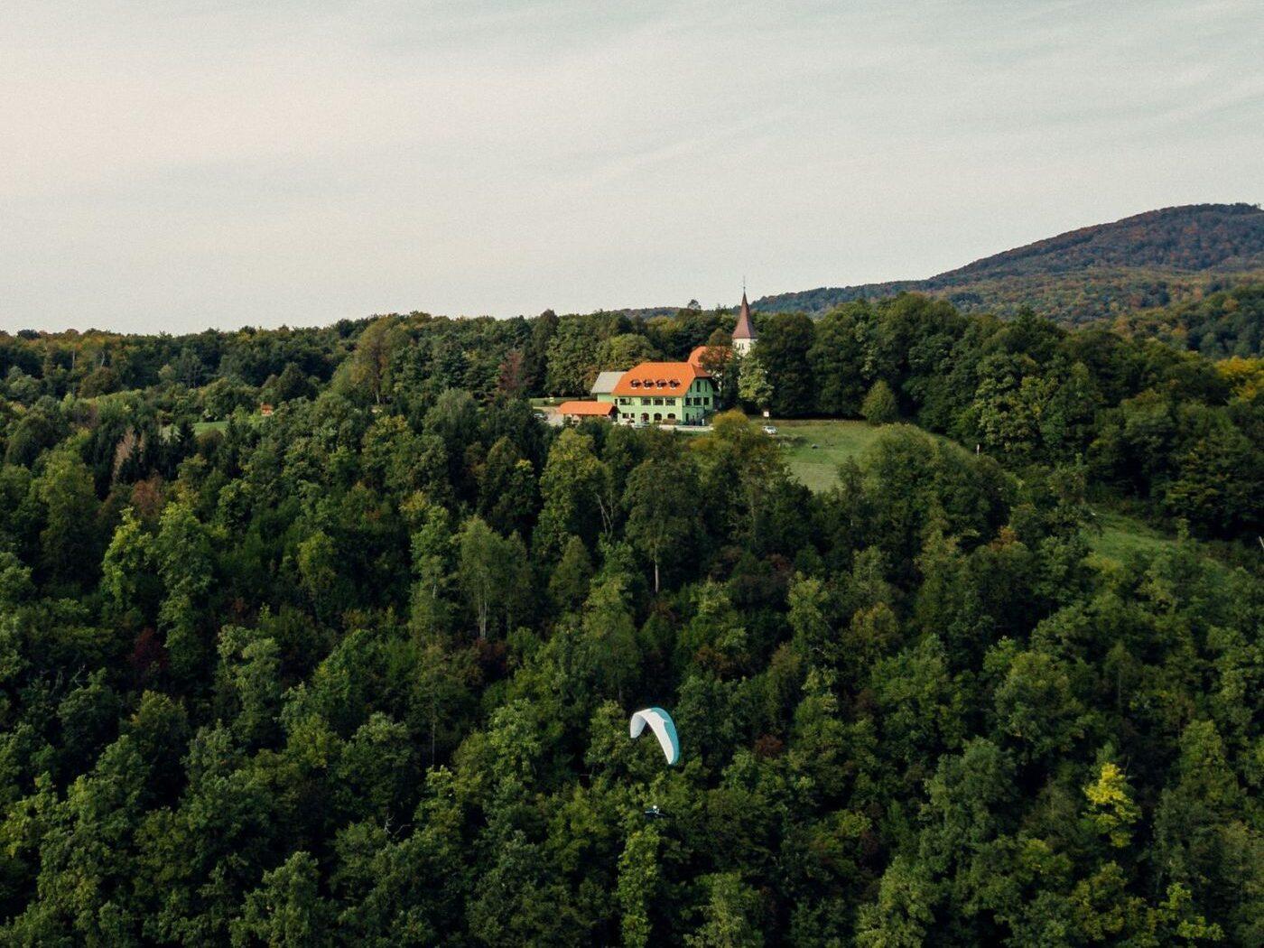 bela krajina padalstvo 01