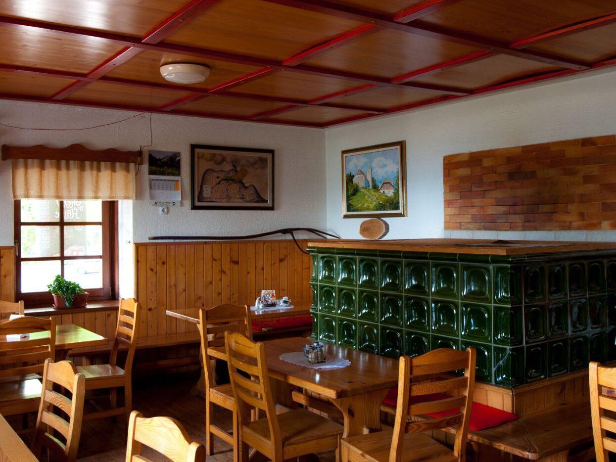 bela krajina planinski dom na mirni gori 01 1