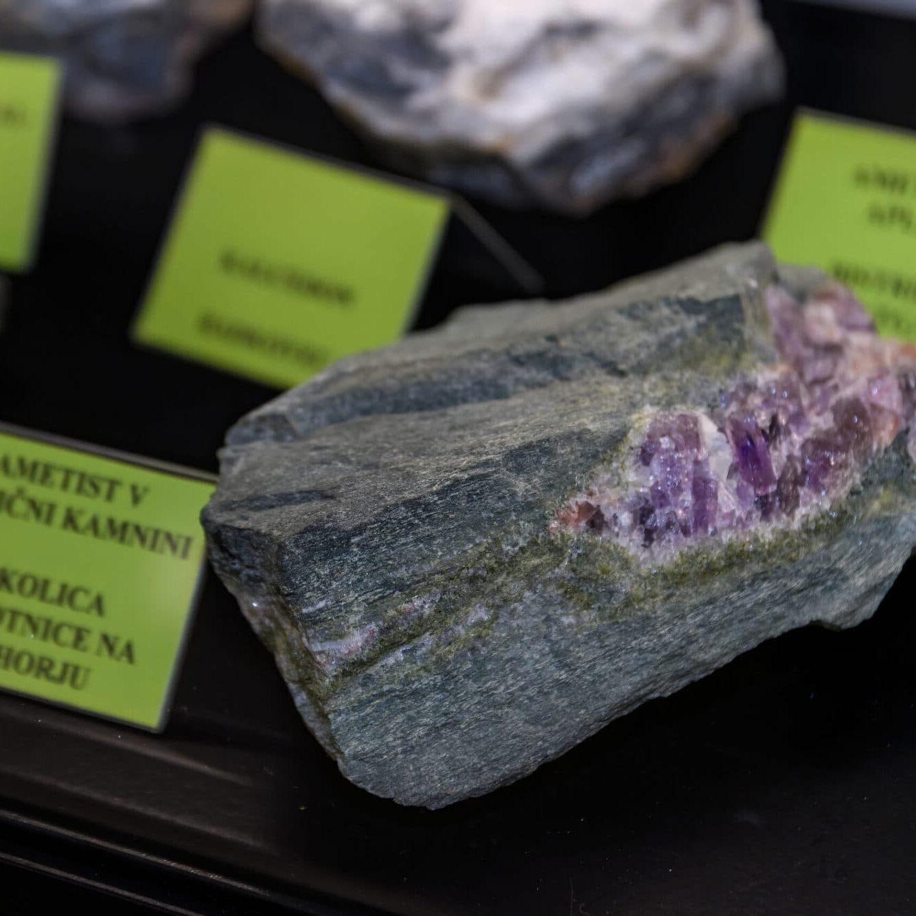 2021 06 05 Muzejska hisa Svet kamnin in mineralov Pohorja Foto Uros Novina 005 scaled