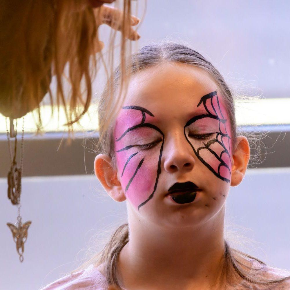 2022 03 01 KC Semic poslikava obraza Foto Uros Novina 019