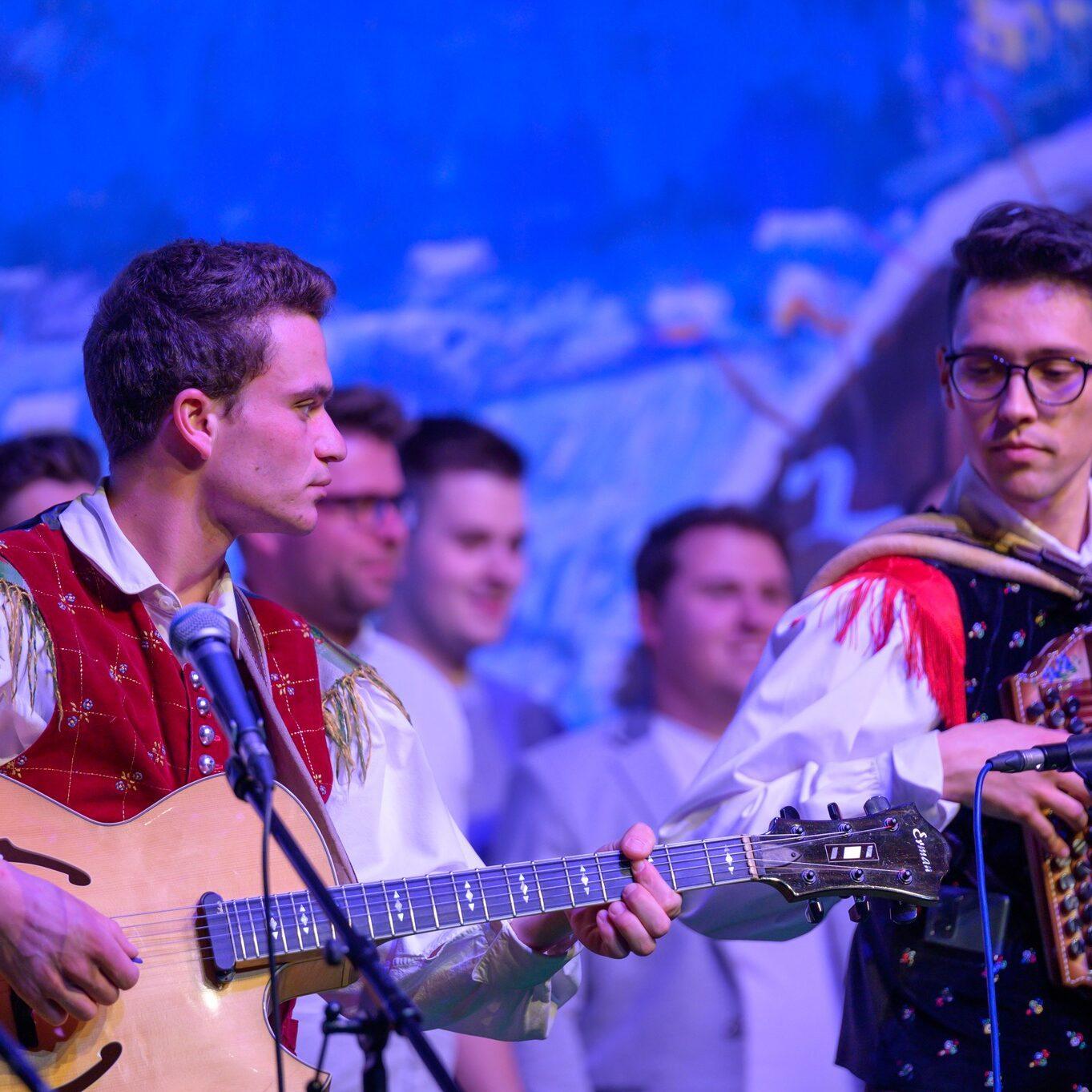 325726749 1378076179680277 2103006546467173763 n