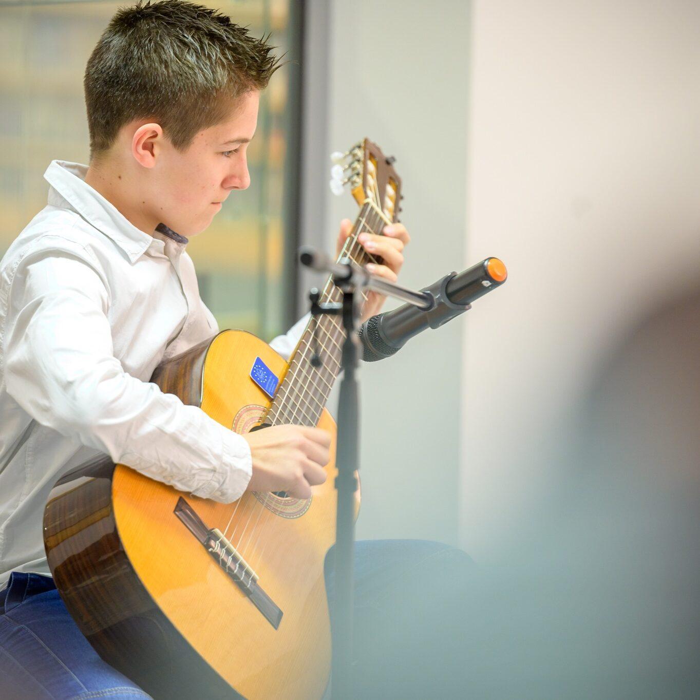 326078177 876368293411314 6683805568256307168 n