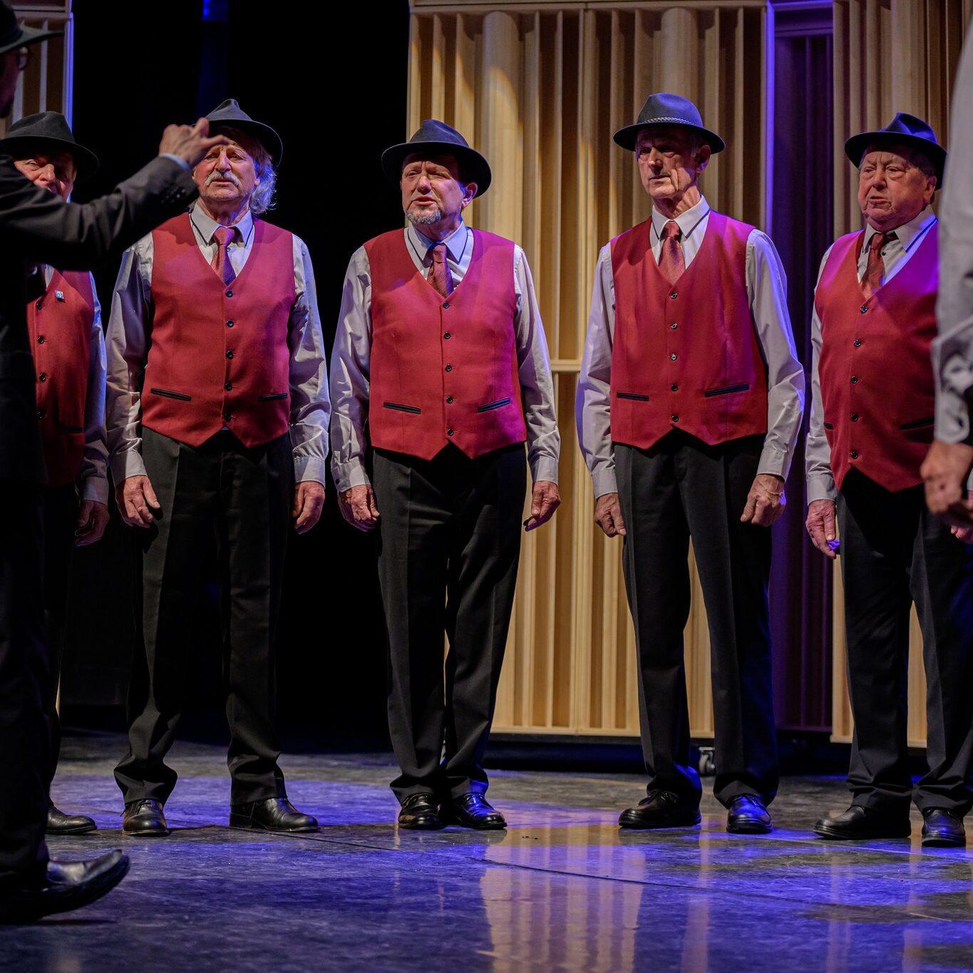 332109074 738073374368885 1513514195524777666 n