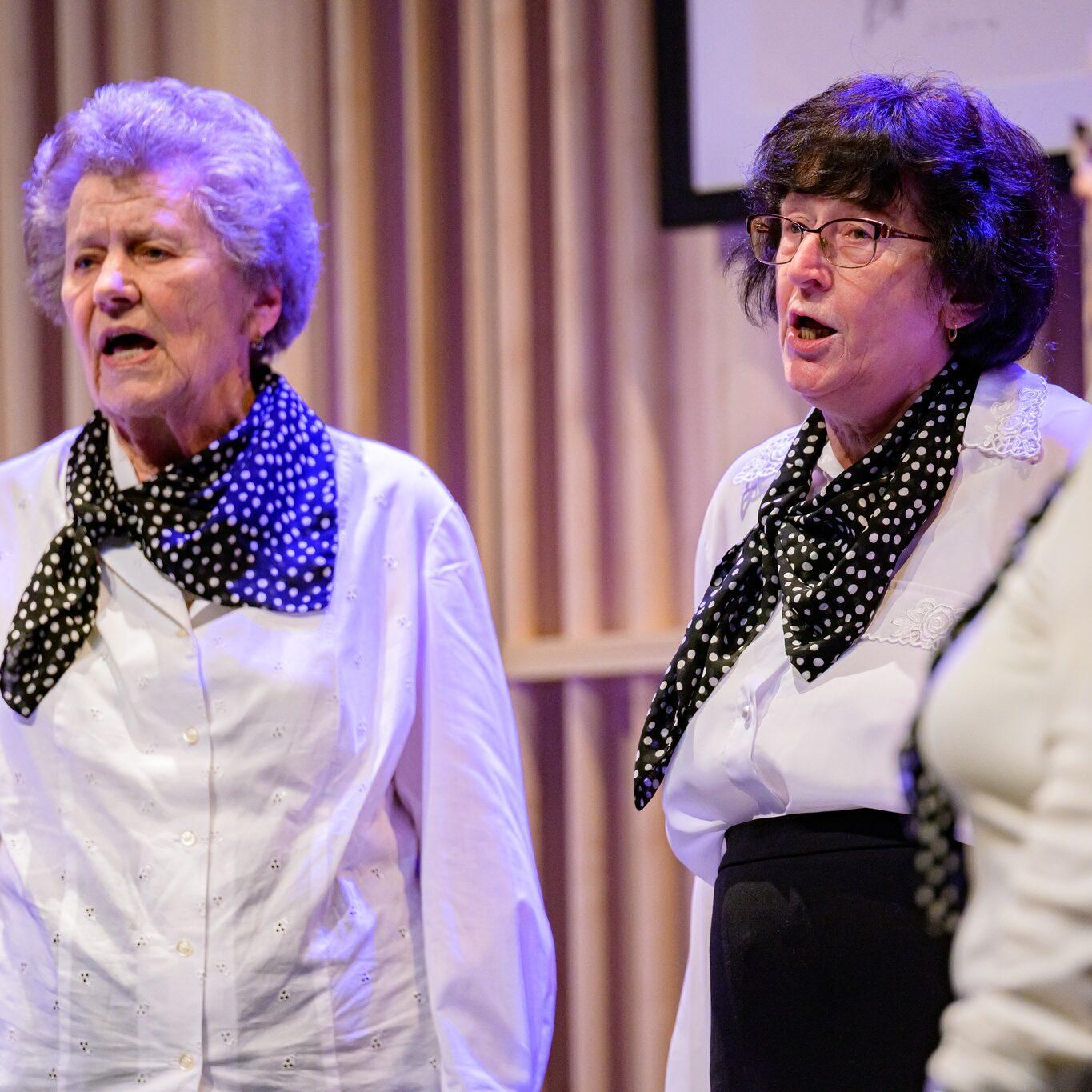 332111023 519666360253520 8146105673743420739 n