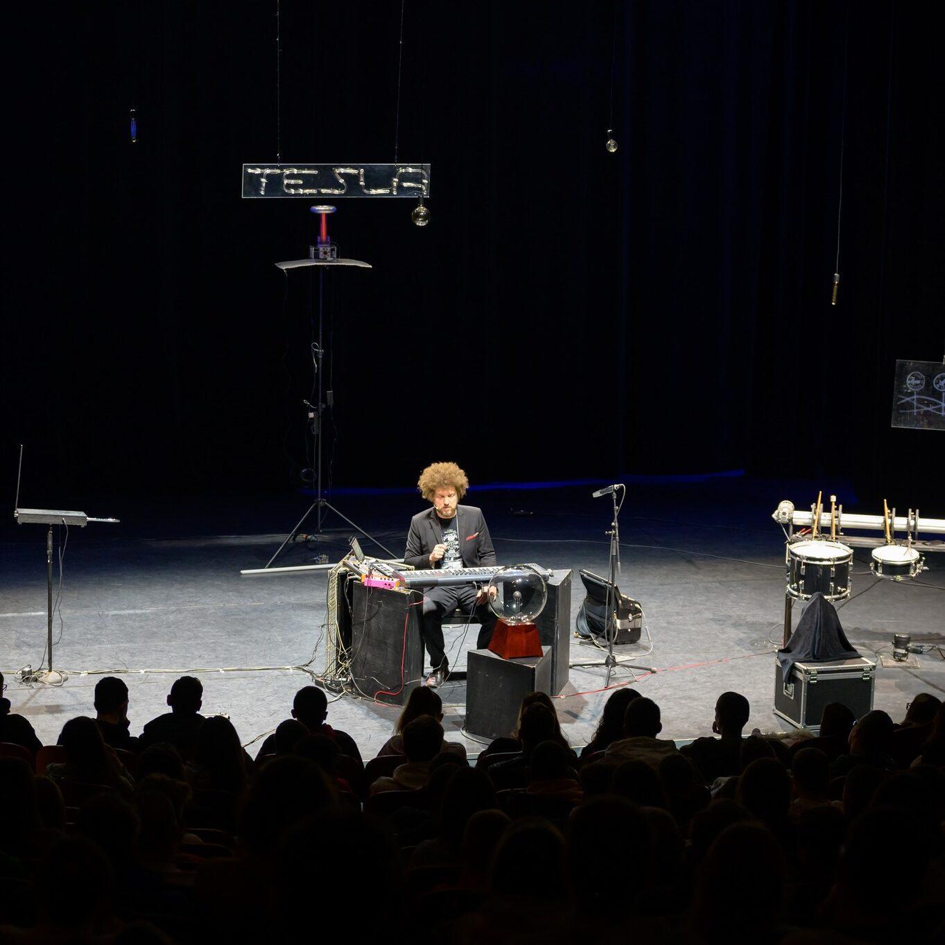 326376407 690293605974457 3998885623091717182 n