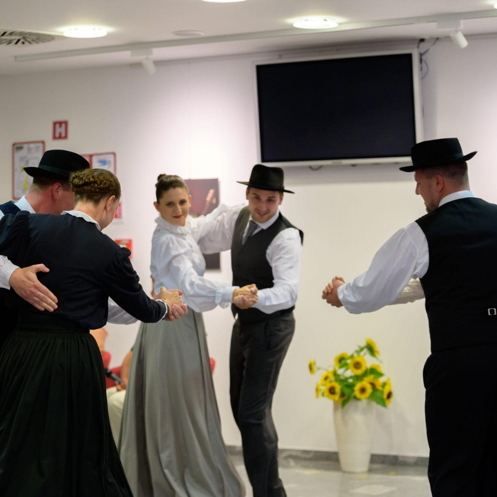 Zaključek poletja na sem'škem placu Otvorite razstave Janija Pavlina Foto Uroš Novina