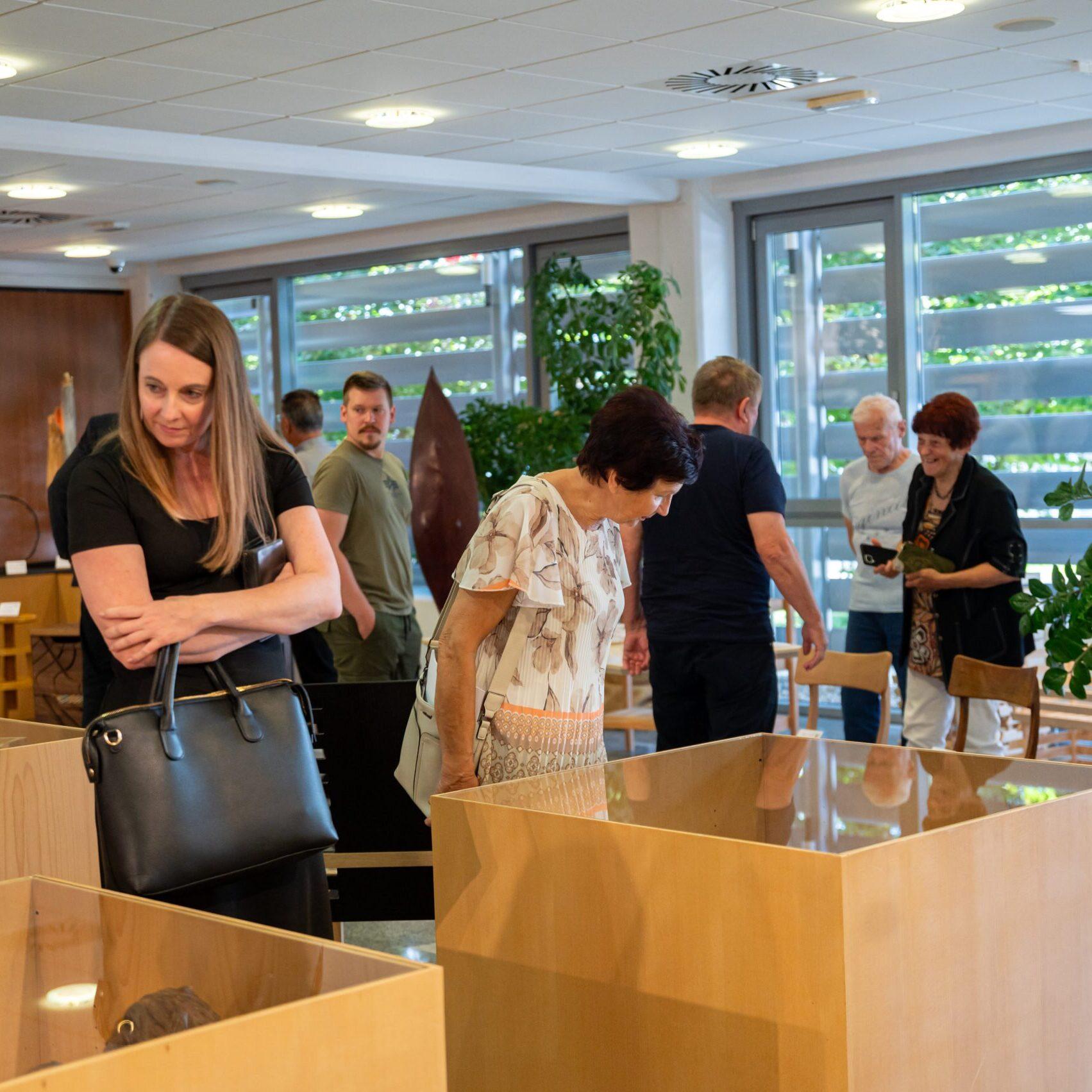 uros.novina@gmail.com