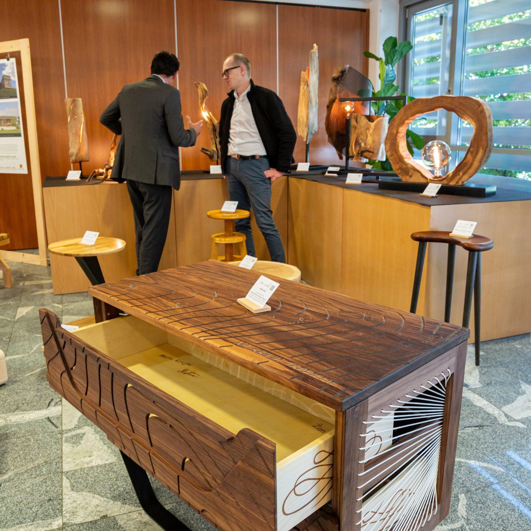 uros.novina@gmail.com